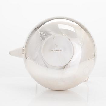 Pekka Piekäinen, a three piece silver coffee set for J.A. Tarkiainen, Helsinki 1988 and 1985.