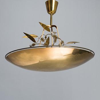 Paavo Tynell, a mid-20th-century 'K2-33' chandelier for Idman.