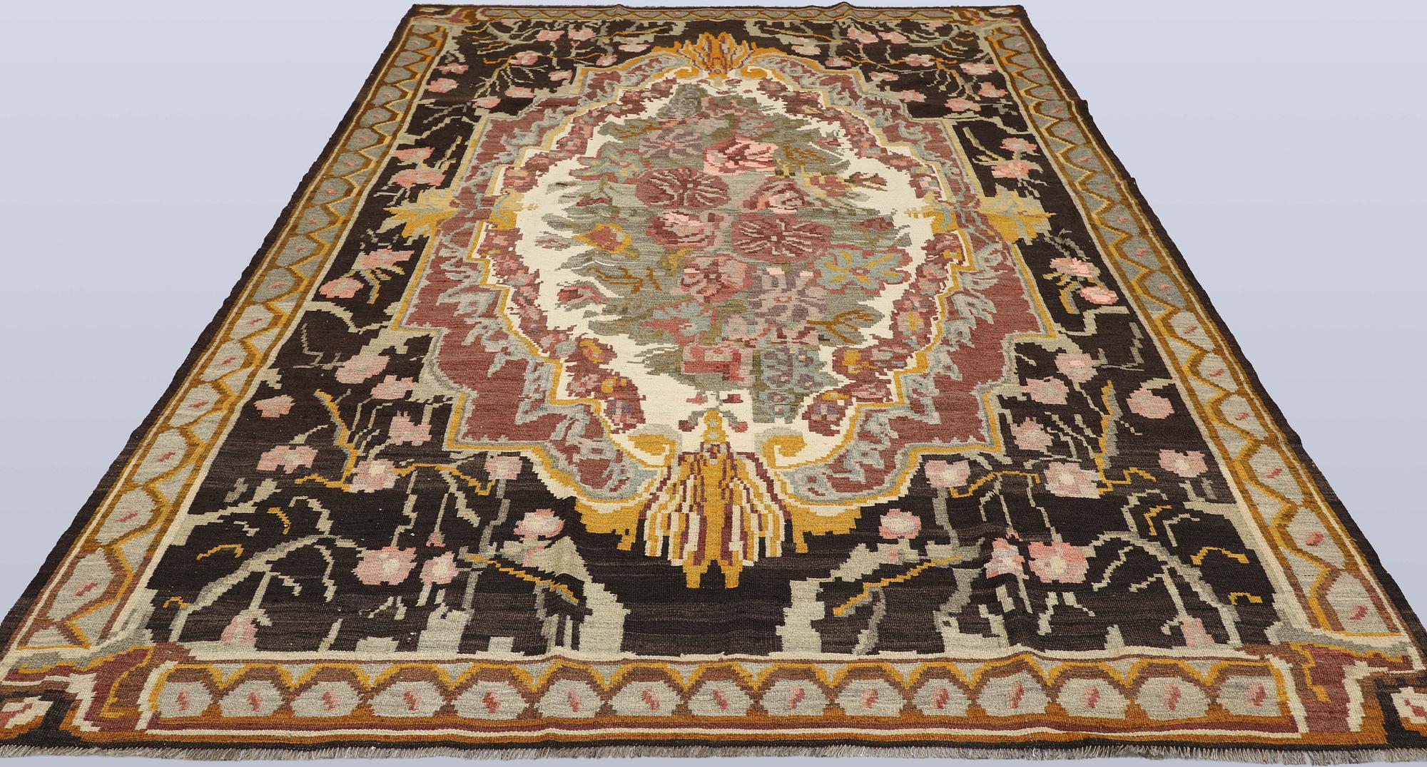 An Older Bessarabian Kelim carpet, 300 x 200 cm.