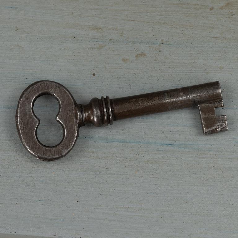 Display cabinet, first half of the 20th century.