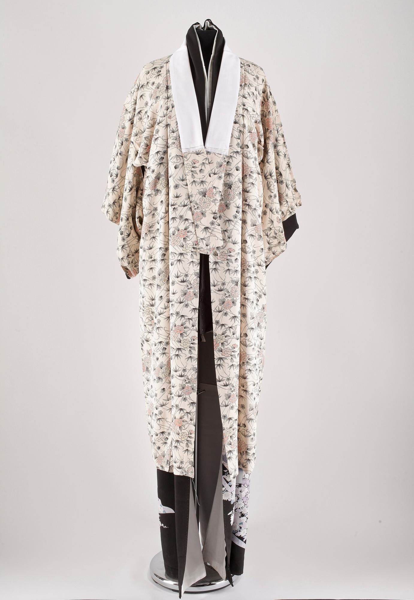 KIMONO OCH JACKA, 4 delar, siden, 1900-tal.