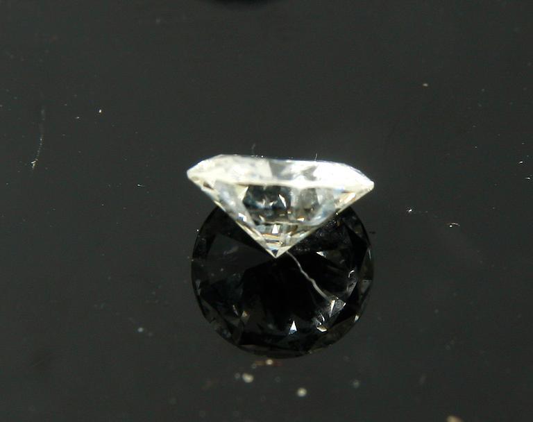 BRILJANTSLIPAD DIAMANT, 0,71 ct. Oinfattad.