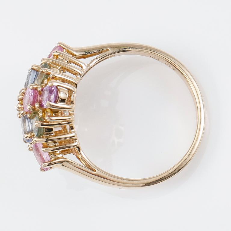 RING, 10K guld och flerfärgade safirer.