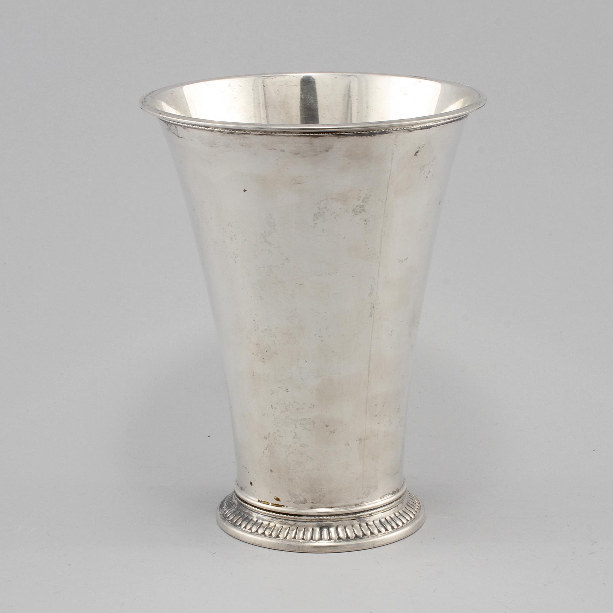 BÄGARE, silver, K. Anderson, Stockholm 1948. Total vikt ca 520 g.