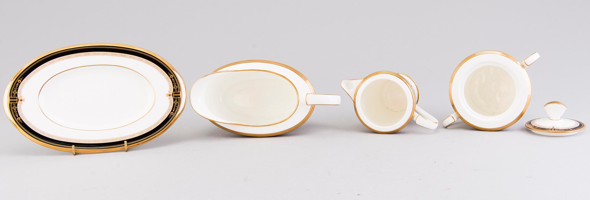 A Japanese 84-pcs Noritake porcelain coffee set and dinnerware from the end of the 20th Century.