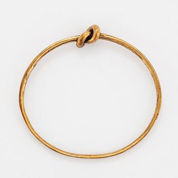 A Jorma Laine bracelet in bronze.