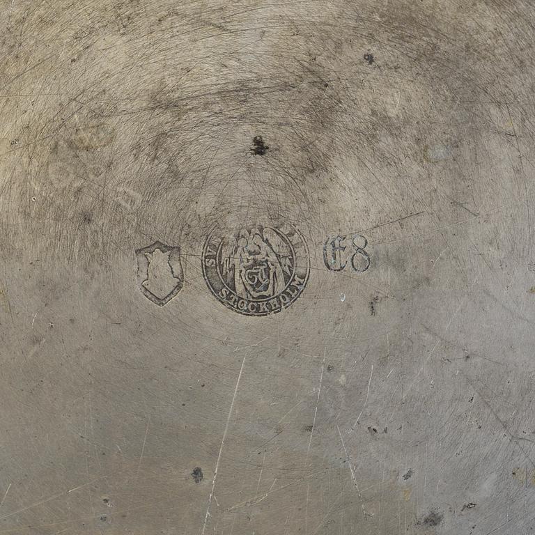 A pewter tray, Firma Svenskt Tenn, Stockholm 1932.