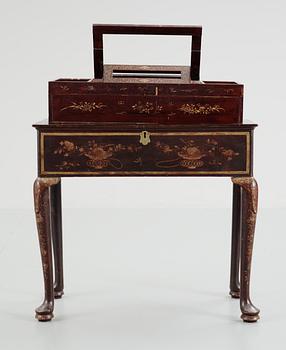 A lacquered 'bonnehur de jour' export table, Qing dynasty, Qianlong (1736-95).