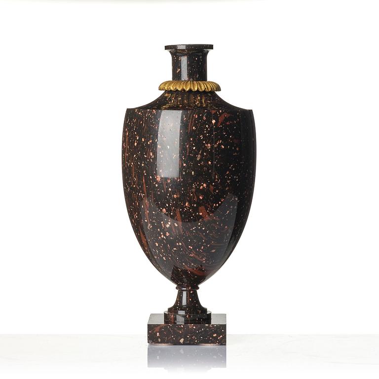 A late Gustavian 'Rännås' porphyry urn, early 19th century,