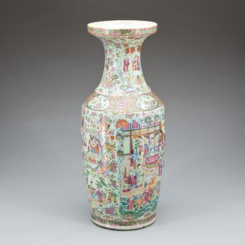GOLVVAS, porslin, Kina,  Kanton 1800-tal.
