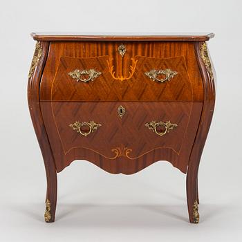 A late 20th century drawer.