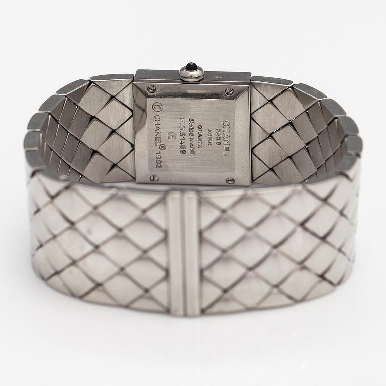 CHANEL, Matelasse Quilt Acier , wristwatch, 19 mm.