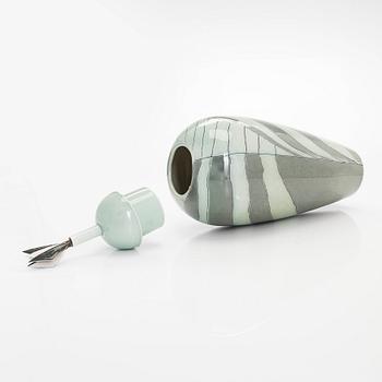 Inkeri Leivo, urna med lock, keramik, signerad Inkeri Leivo Arabia.