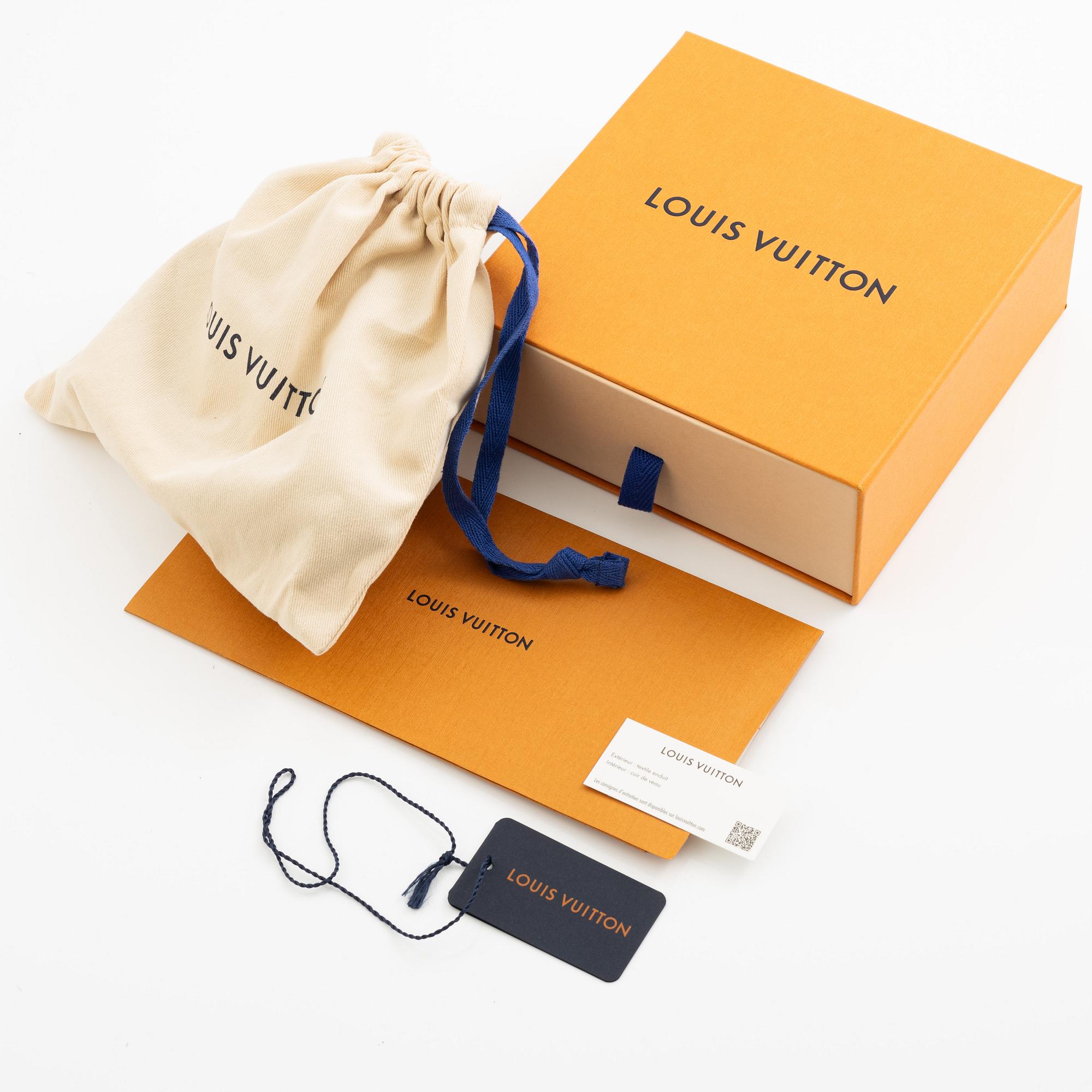 Louis Vuitton, Belt, size 95.