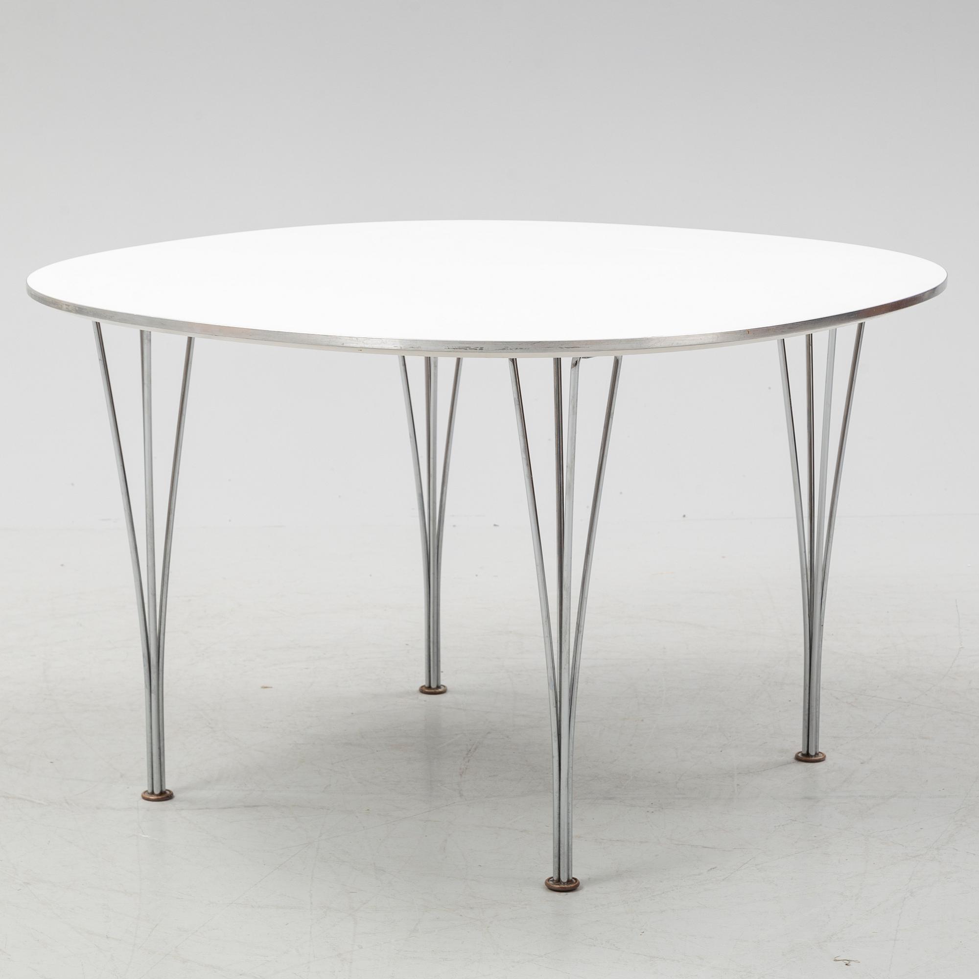 Bruno Mathsson & Piet Hein, a 'Supercirkel' dining table, Fritz Hansen.