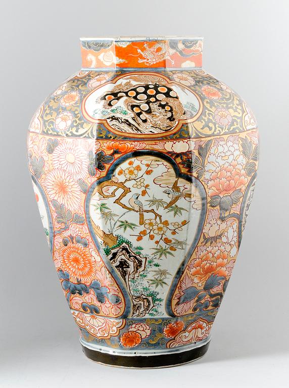 URNA, porslin, Kina, 1700-/1800-tal.