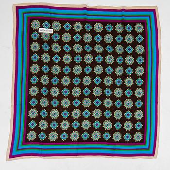 SCARF, Yves Saint Laurent.
