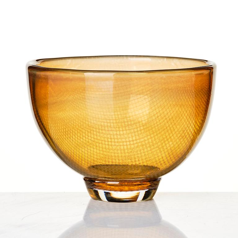 Sven Palmqvist, fyra delar, glas, Kraka, Orrefors 1940-50-tal, nr 34, 170, 359 samt en osignerad.