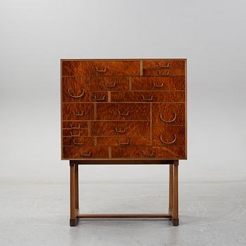 Josef Frank, a model 881 'Nationalmuseiskåpet' cabinet, Svenskt Tenn, after 1985.