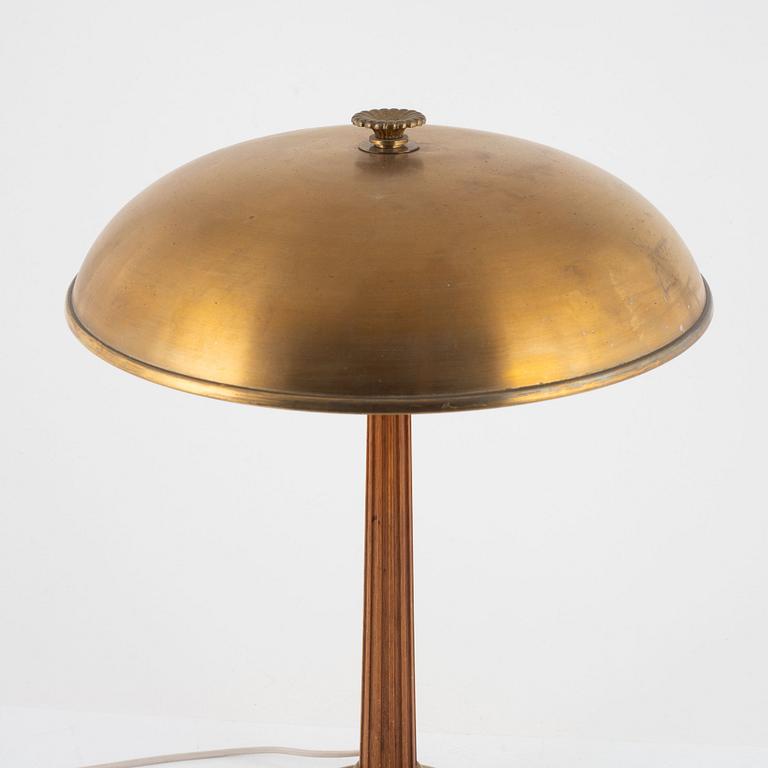 A Swedish Modern table lamp, Nordiska Kompaniet, mid-20th century.