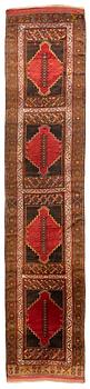 An antique Sivas runner, Ottoman Empire (Turkey), ca 495 x 105 cm (the ends with 9-7.5 cm flat weave on each side).