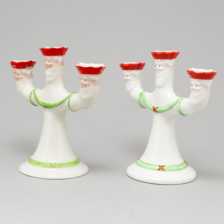 A Swedish Christmas porcelain dinner service "God Jul", 19-pieces, Gustavsberg.