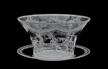 SIMON GATE, skål med underfat, "Slöjdansen", Orrefors 1926.