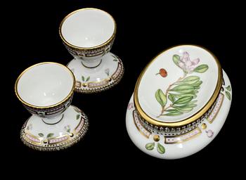 SERVISDELAR, 8 st, porslin, "Flora Danica", Royal Copenhagen, omkring 1900-talets mitt.