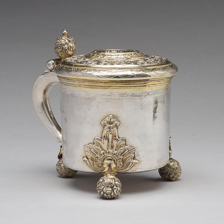 A Swedish 18th century parcel-gilt silver tankard, mark of Nils Dahl, Linkoping (1739-1786).