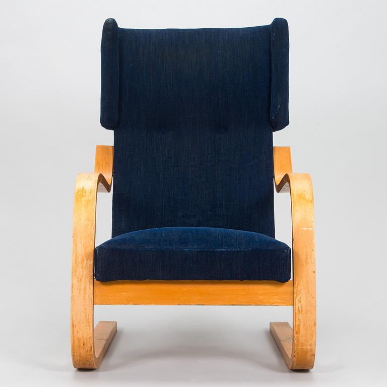 Alvar Aalto, a mid-20th century '401' armchair for  O.Y. Huonekalu- ja Rakennustyötehdas A.B. Finland.