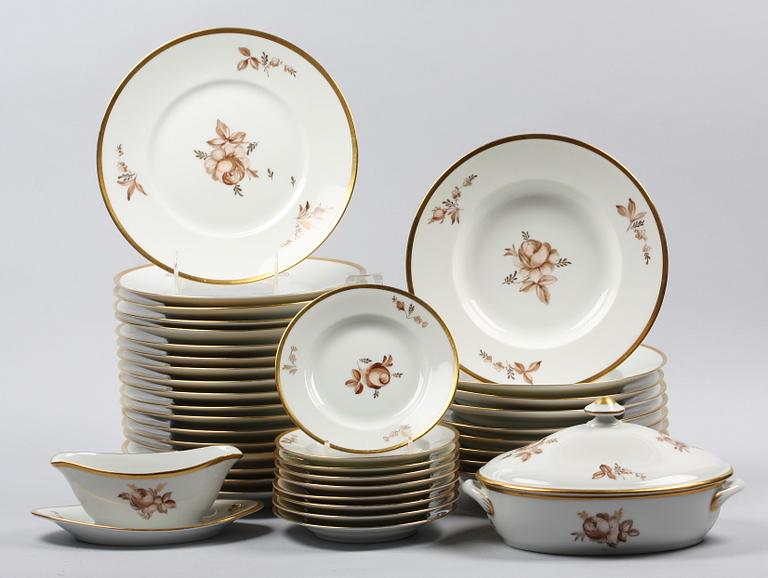 MATSERVIS, 51 delar, porslin, "Brun ros", Royal Copenhagen.