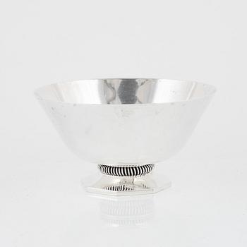 A Swedish Silver Bowl, signature stamp Sven Carlman, CF Carlman, Stockholm 1951.