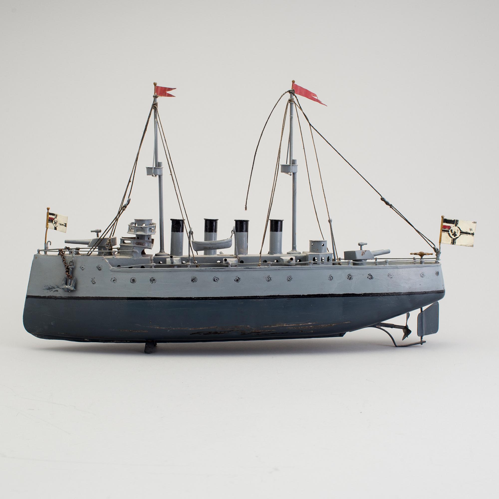 A tinplate Bing New Armored Cruiser series, Germany, ca 1912-14.