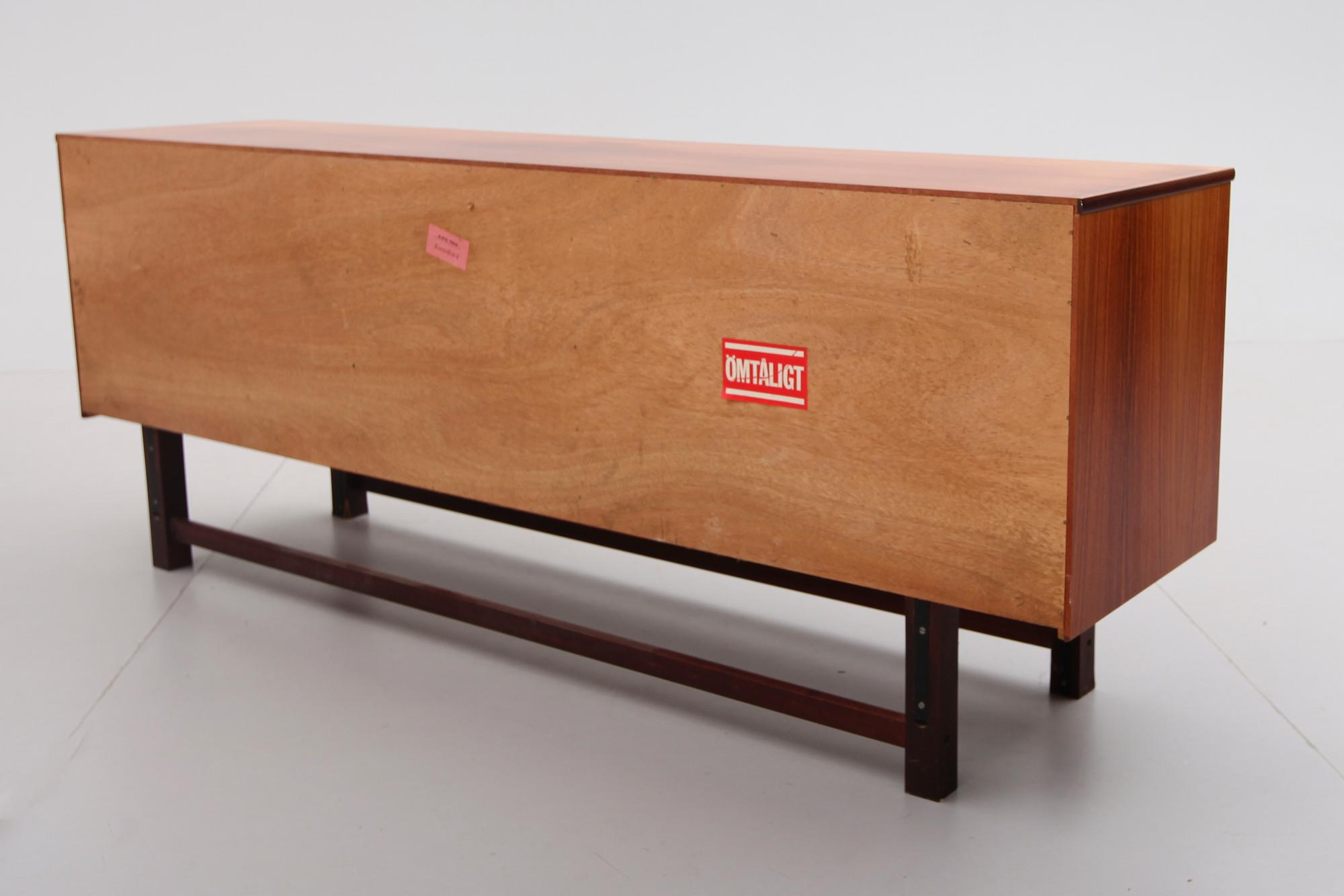 SIDEBOARD, Ajfa, Tibro, 1900-talets andra hälft.