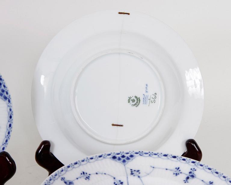 TALLRIKAR, 11 st, porslin, Musselmalet, Kongl Dansk.