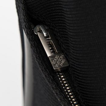 Louis Vuitton, "Damier Geant Messenger" bag.