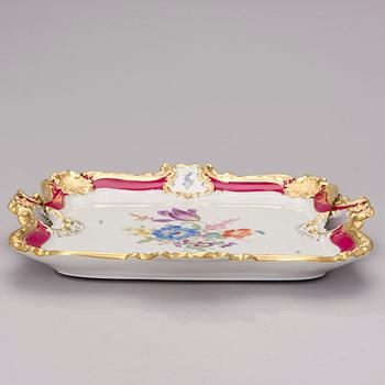 A PORCELAIN TRAY, Meissen, mid-20th century.