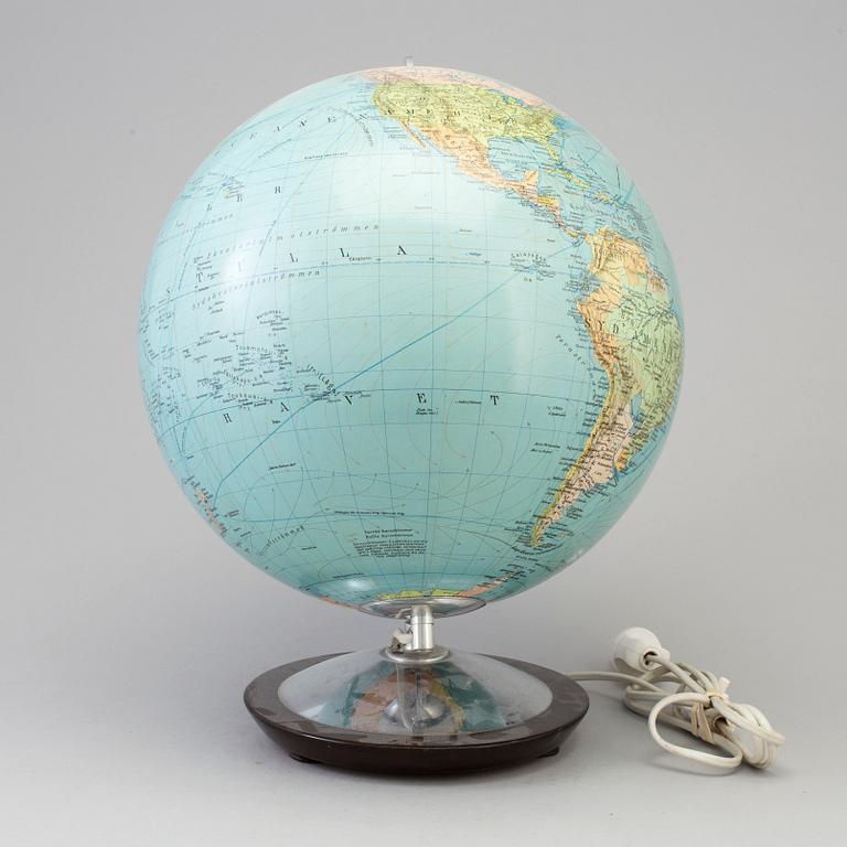 JORDGLOB MED BELYSNING, 1900-talets andra hälft.