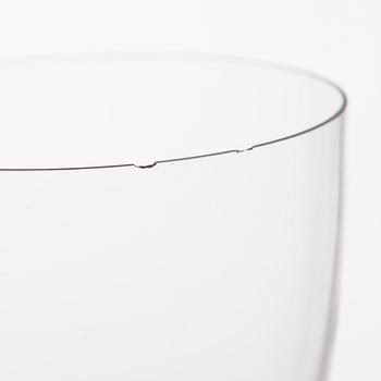 A 124-piece set of 'Tapio' glassware for Iittala.