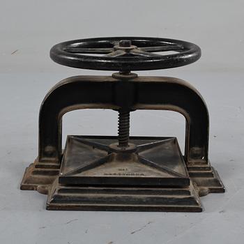 BOKPRESS, gjutjärn, "N:1", Husqvarna, sekelskiftet 1800/1900-tal.