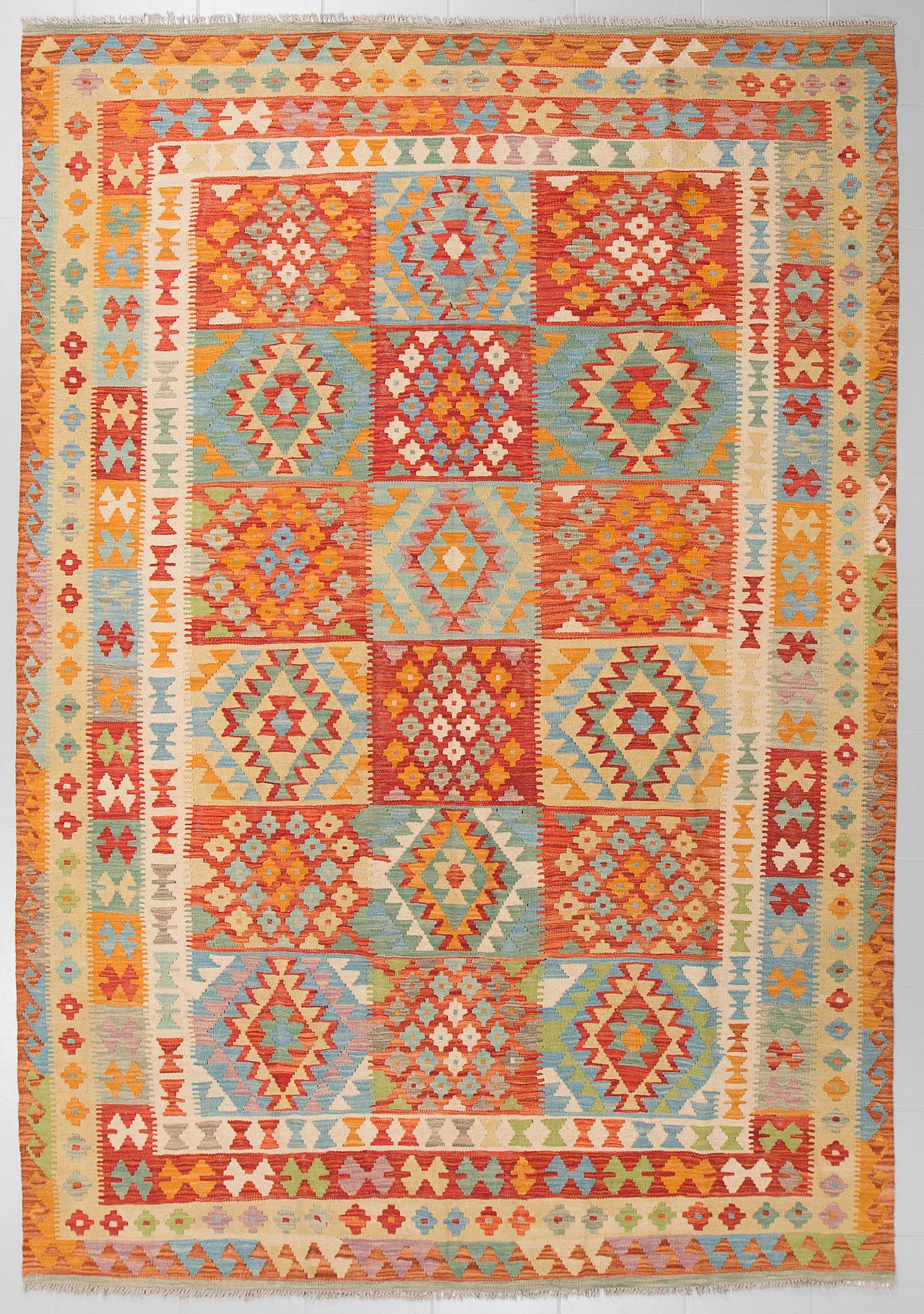 A kelim rug, 303 x 205 cm.
