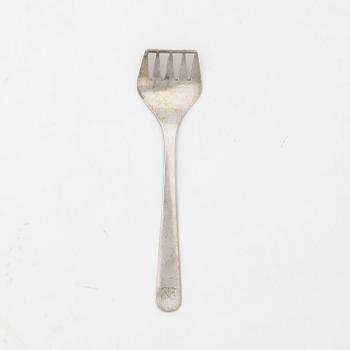 Wiwen Nilsson, a silver sardine fork, A. Hasselgrens eftr. Lund 1941.