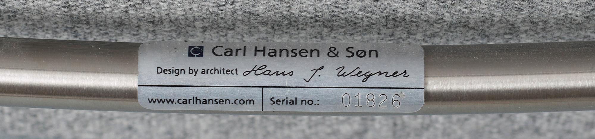 FÅTÖLJ OCH FOTPALL, "Wing Chair", modell CH445 och CH446, Hans J. Wegner, Carl Hansen & Son, Danmark, 2012.