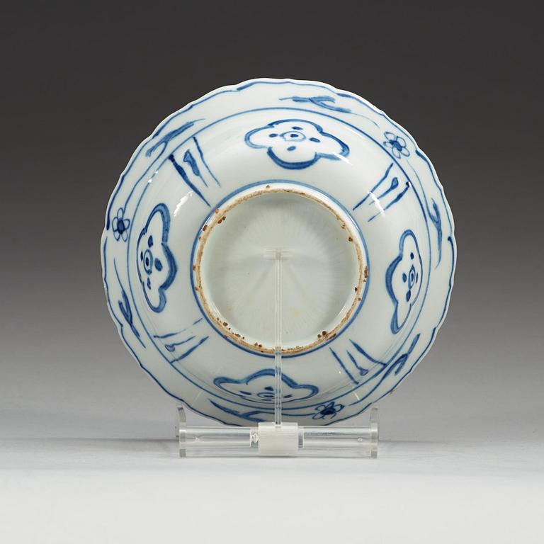 BÄRTALLRIKAR, nio stycken,  Japan sent 1800-tal.