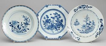 TALLRIKAR, 10 st. Porslin, bl a Qianlong (1736-95).