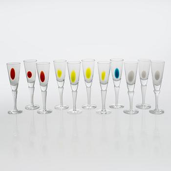 Gunnel Sahlin, A set of 11 licquer glasses, 'Marrakech'-serie, Kosta Boda Sweden.