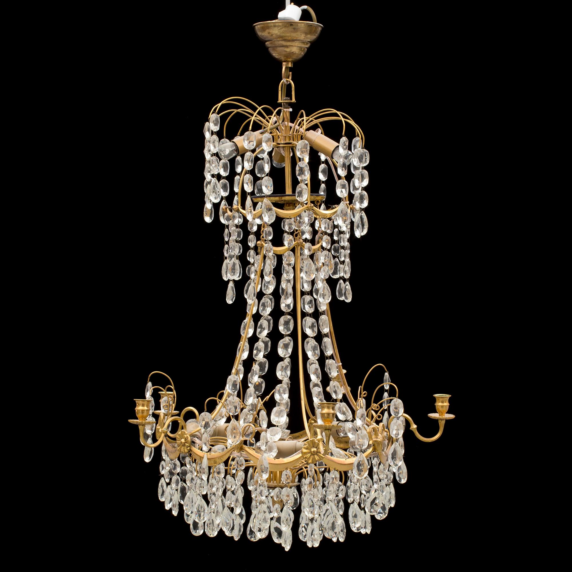 LJUSKRONA med prismor. 1900-talets första hälft .