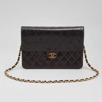CHANEL, "Flap Bag" väska.