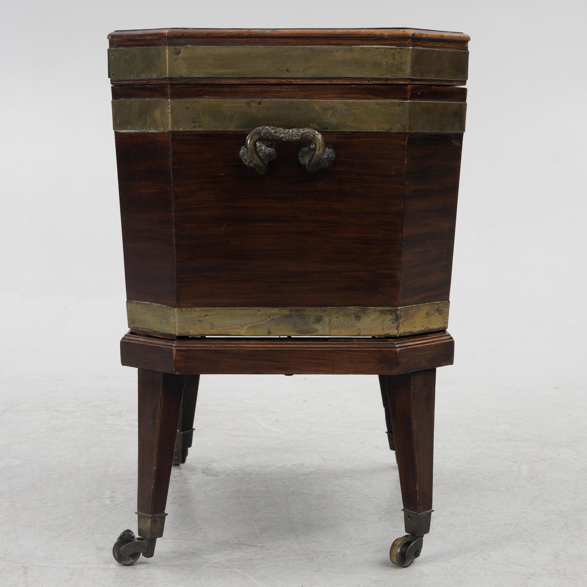 Wine cooler, 19th Century.