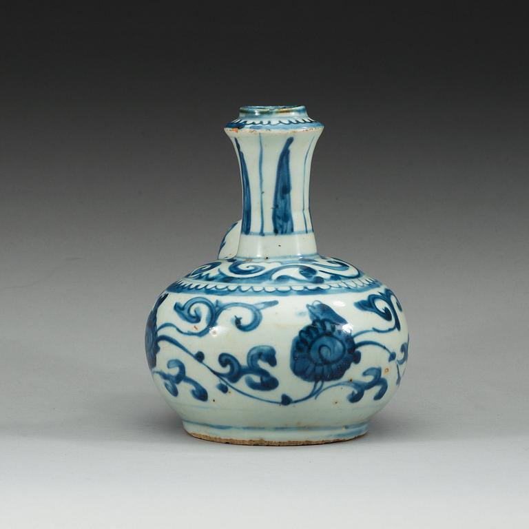 KENDI, porslin. Ming dynastin, 1600-tal.